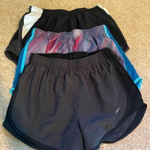 Nike dry fit shirt bundle med